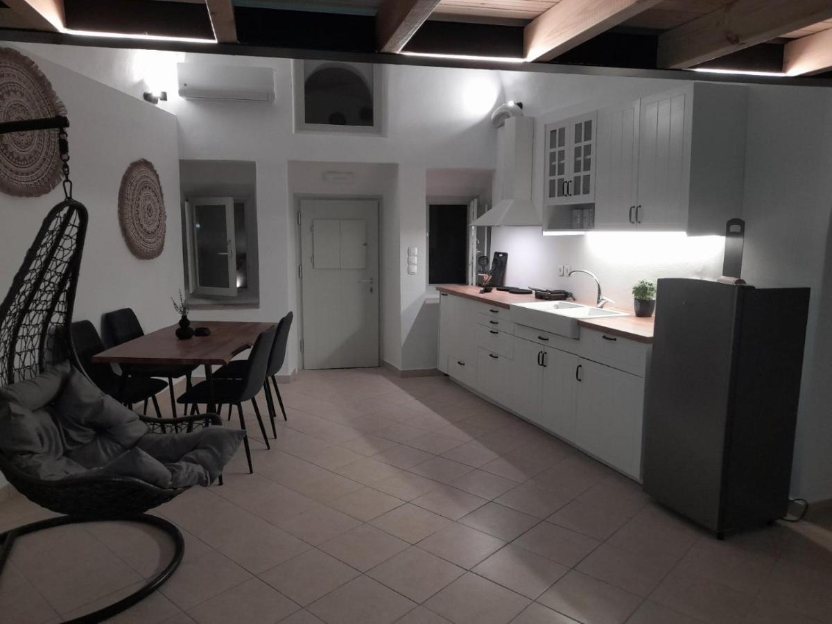Angeleve Villa With Private Jacuzzi Fira  Exterior foto